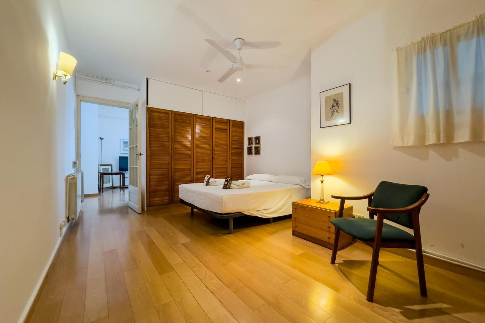 Enrique Granados Apartment บาร์เซโลนา ภายนอก รูปภาพ