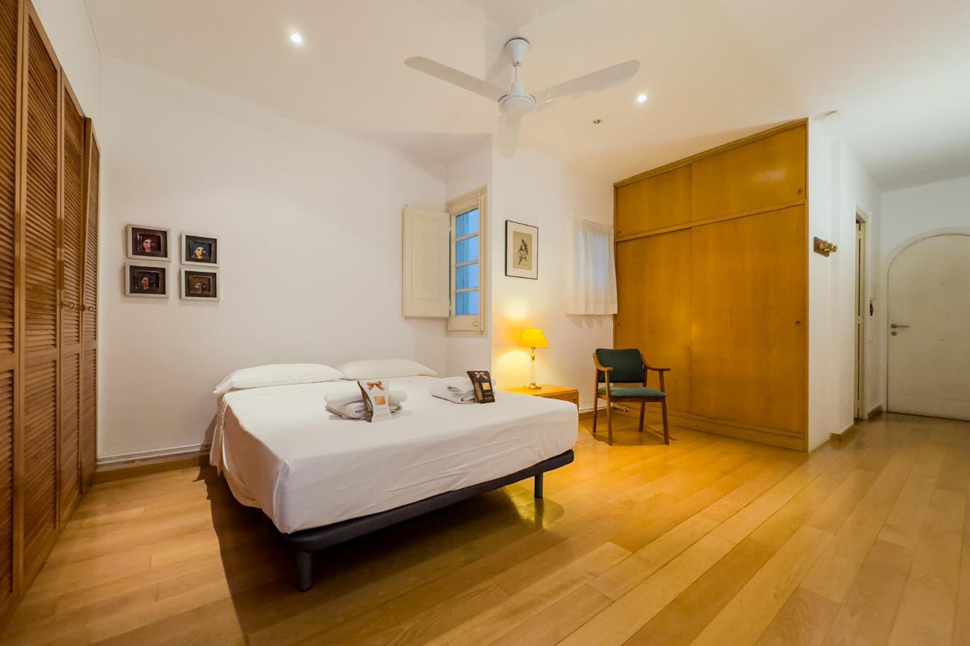 Enrique Granados Apartment บาร์เซโลนา ภายนอก รูปภาพ