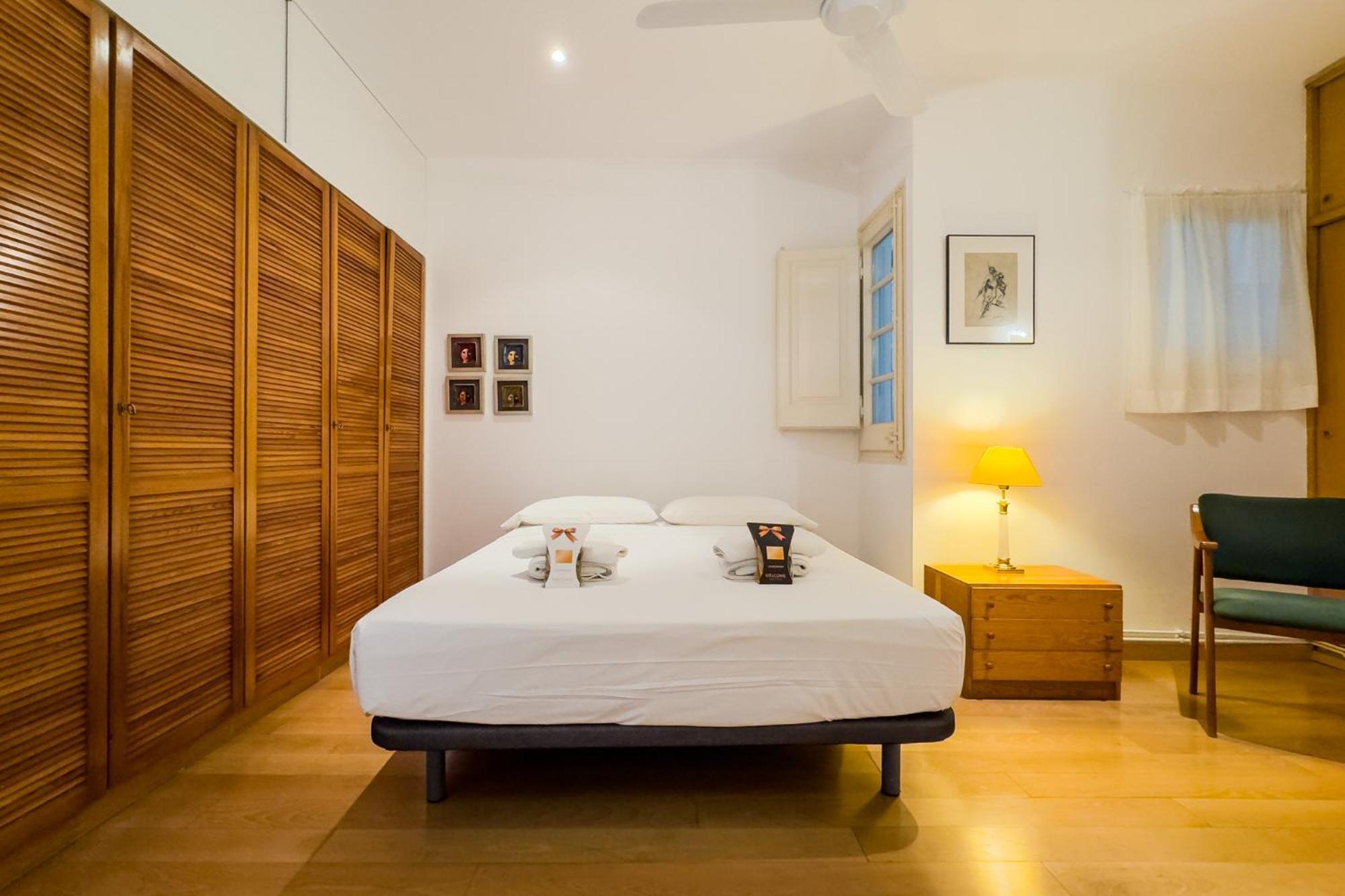 Enrique Granados Apartment บาร์เซโลนา ภายนอก รูปภาพ