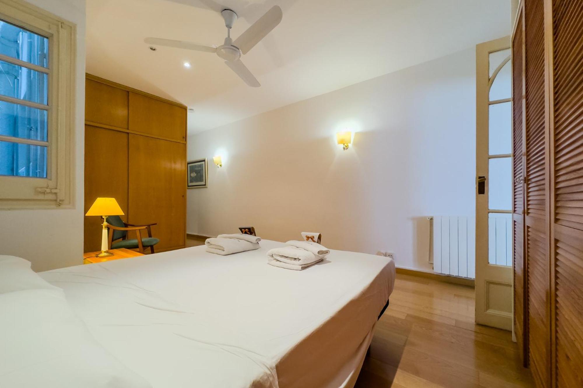 Enrique Granados Apartment บาร์เซโลนา ภายนอก รูปภาพ