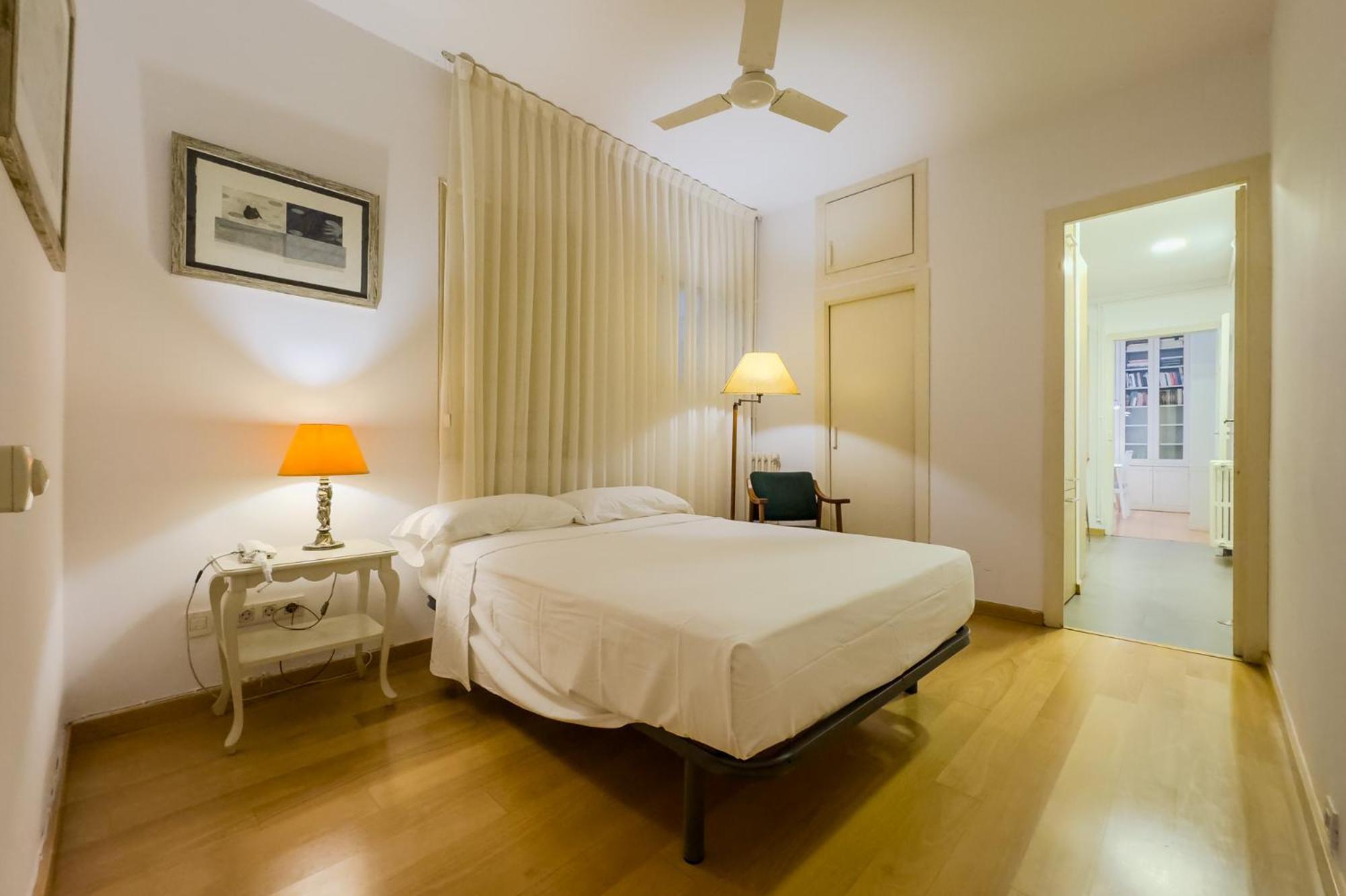 Enrique Granados Apartment บาร์เซโลนา ภายนอก รูปภาพ