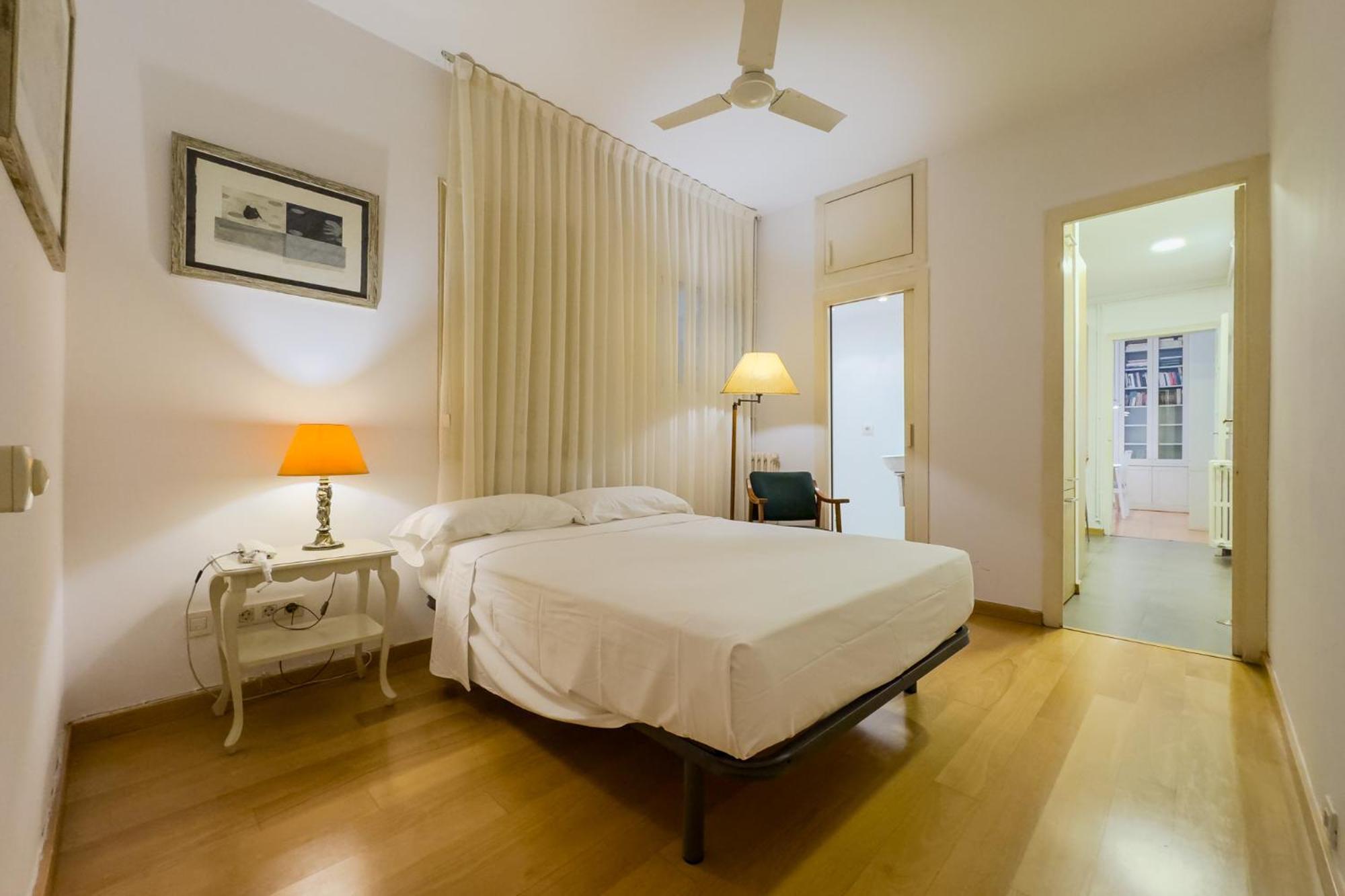 Enrique Granados Apartment บาร์เซโลนา ภายนอก รูปภาพ