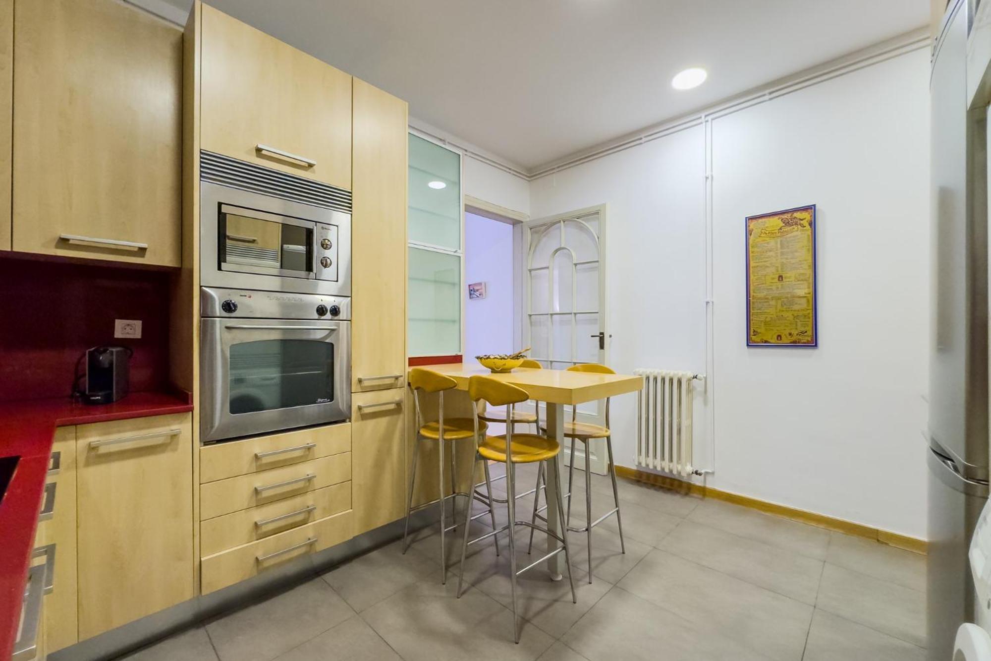 Enrique Granados Apartment บาร์เซโลนา ภายนอก รูปภาพ