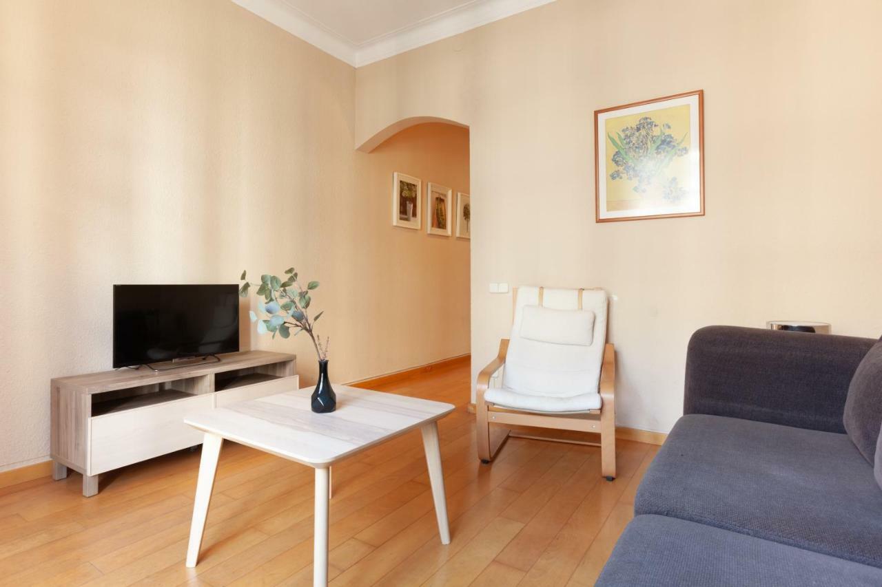 Enrique Granados Apartment บาร์เซโลนา ภายนอก รูปภาพ