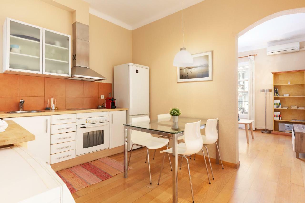 Enrique Granados Apartment บาร์เซโลนา ภายนอก รูปภาพ